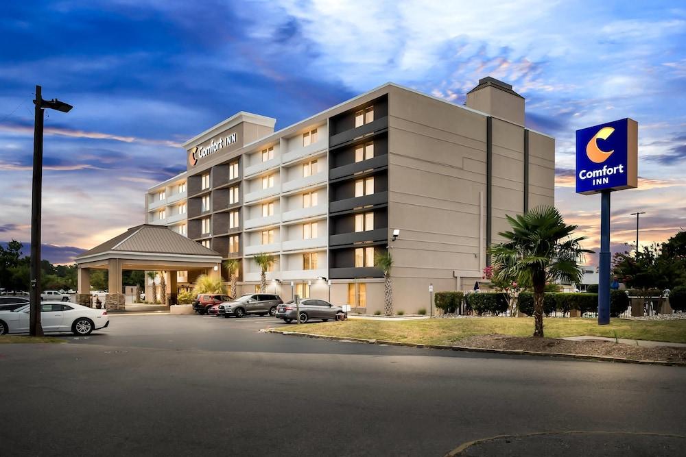 hotelImg