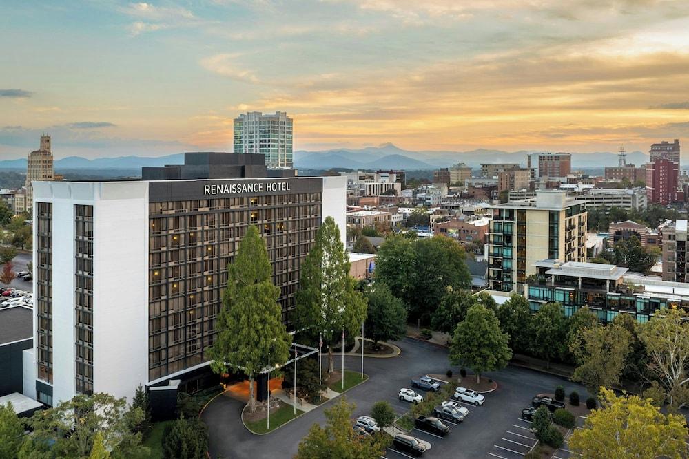 hotelImg
