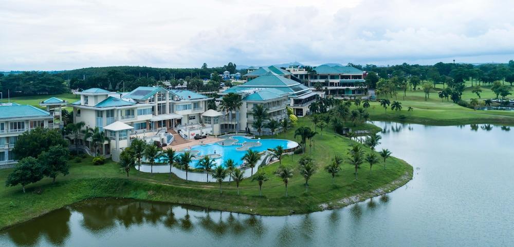 hotelImg
