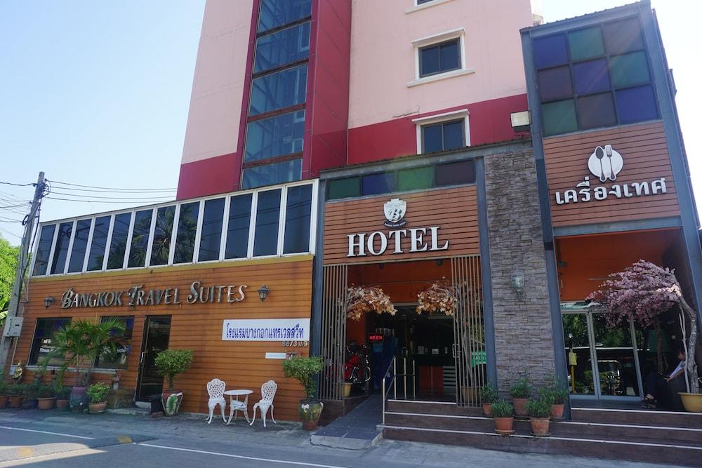 hotelImg