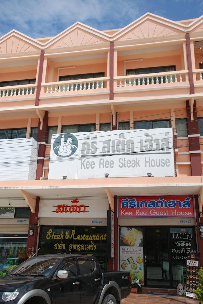 hotelImg