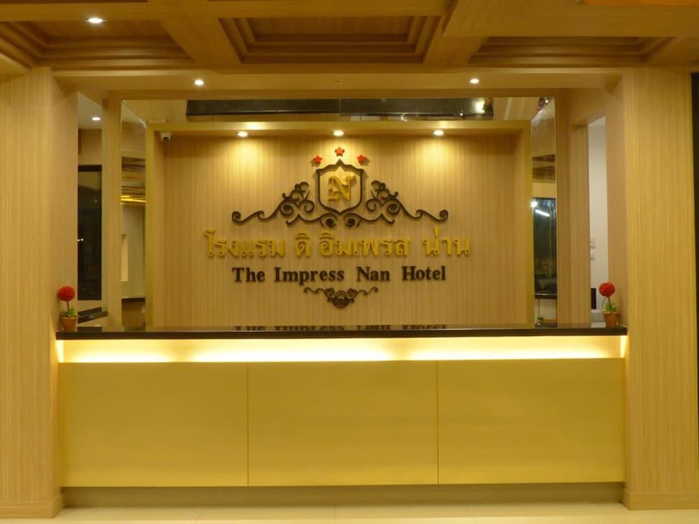 hotelImg