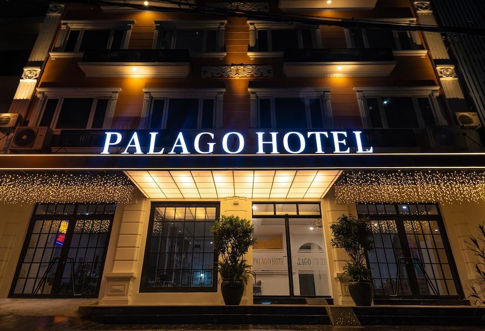 hotelImg