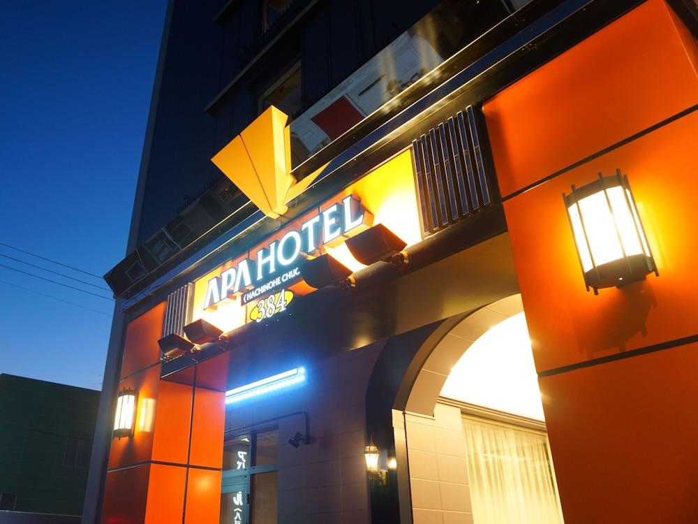 hotelImg
