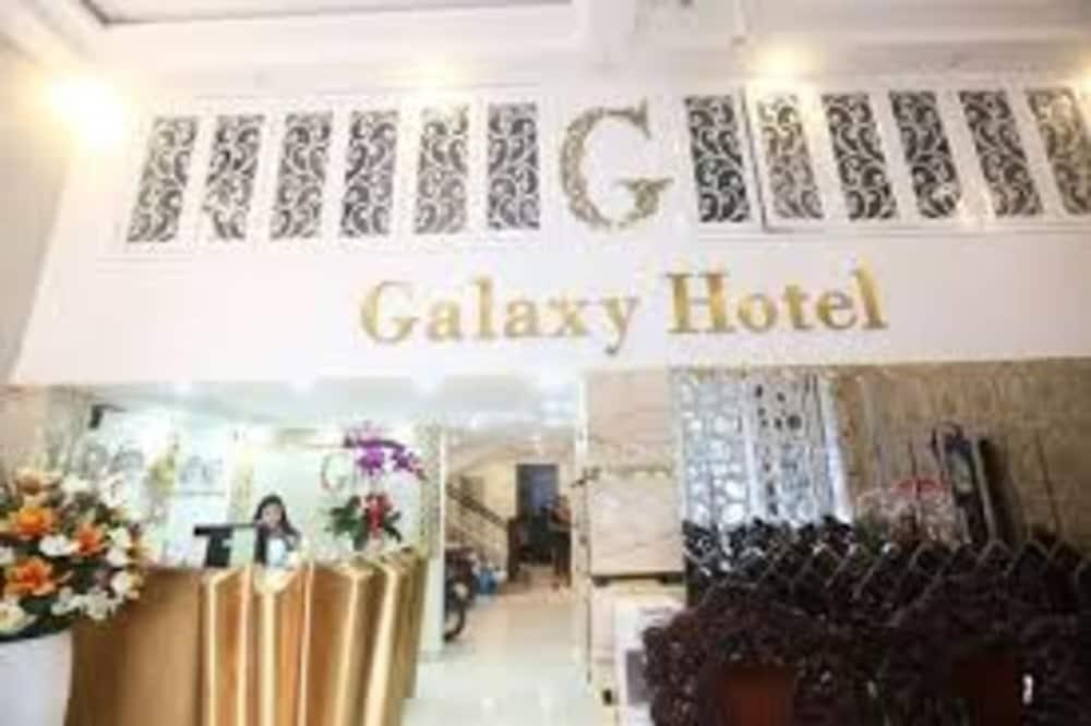hotelImg