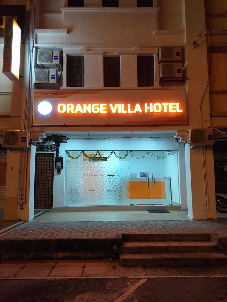 hotelImg