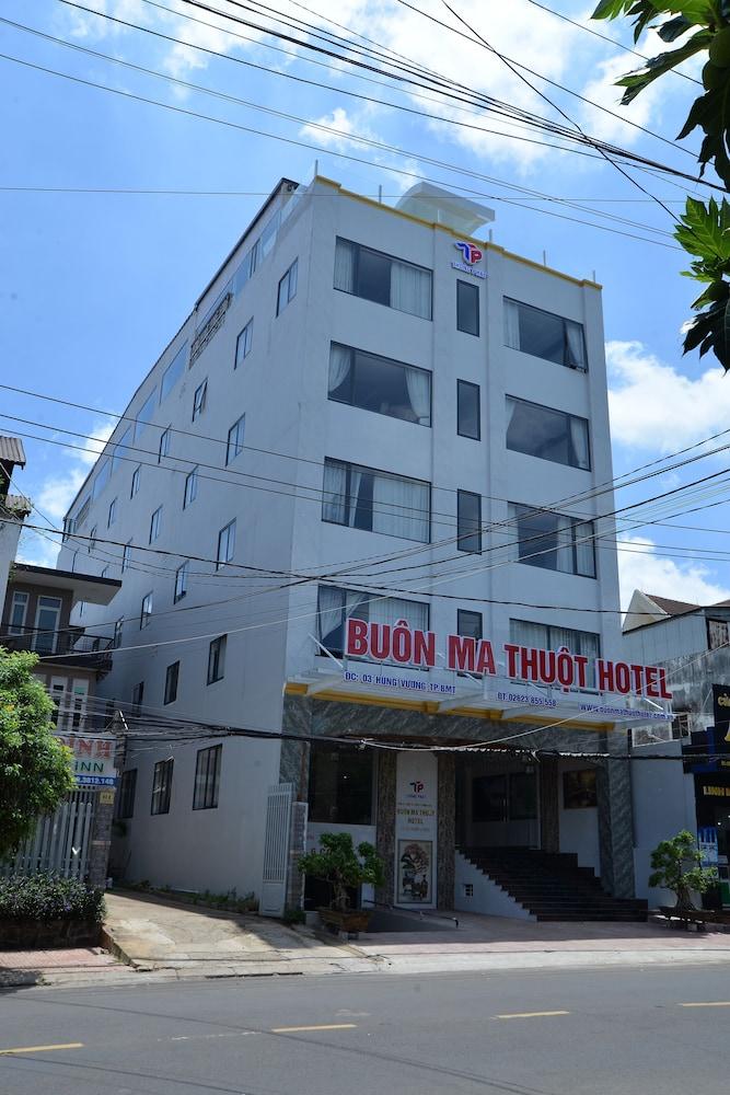 hotelImg