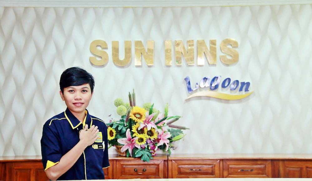 hotelImg