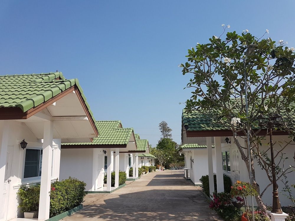 Sunny Resort