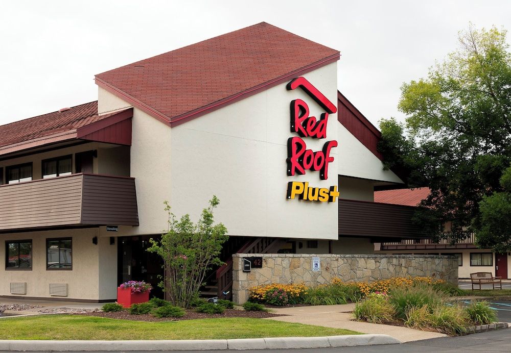 Red Roof Inn PLUS+ Pittsburgh South - Airport