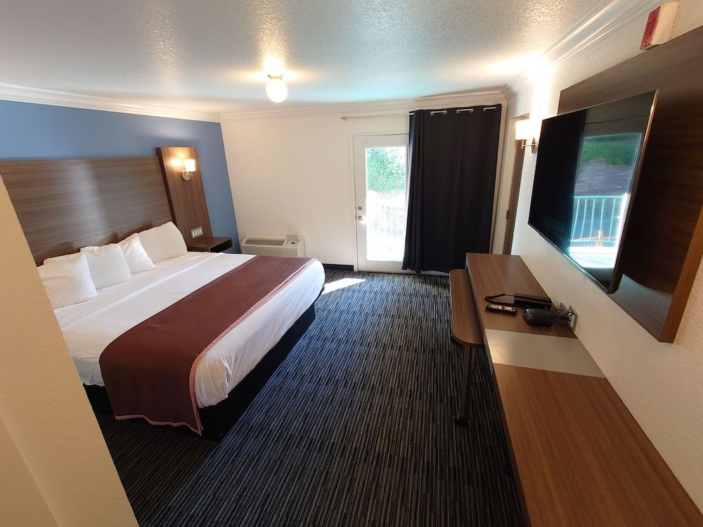 Reagan Resorts Inn