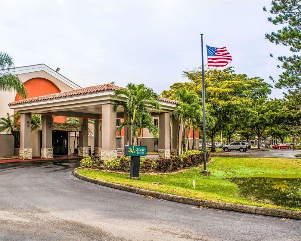 Quality Suites Fort Myers I-75