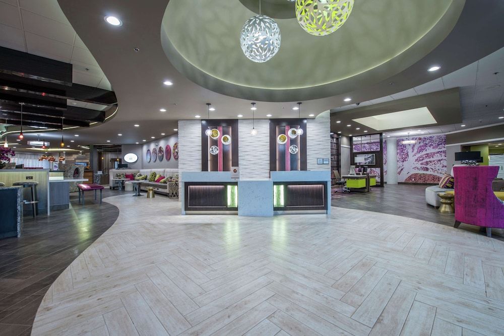 DoubleTree by Hilton Winston Salem - University