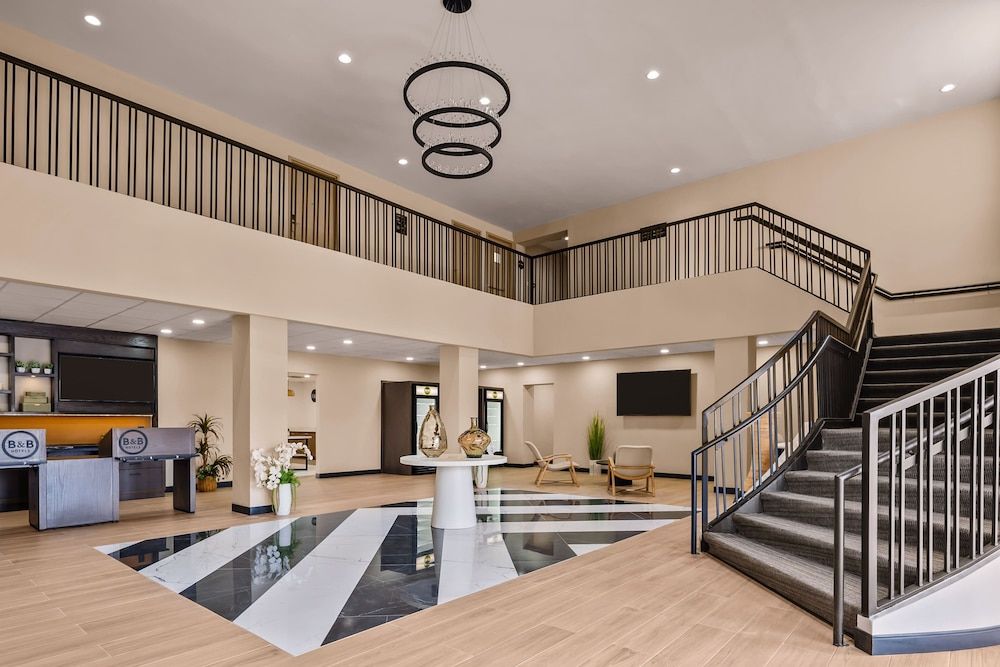 B&B HOTEL Jacksonville Airport – Newly Renovated!