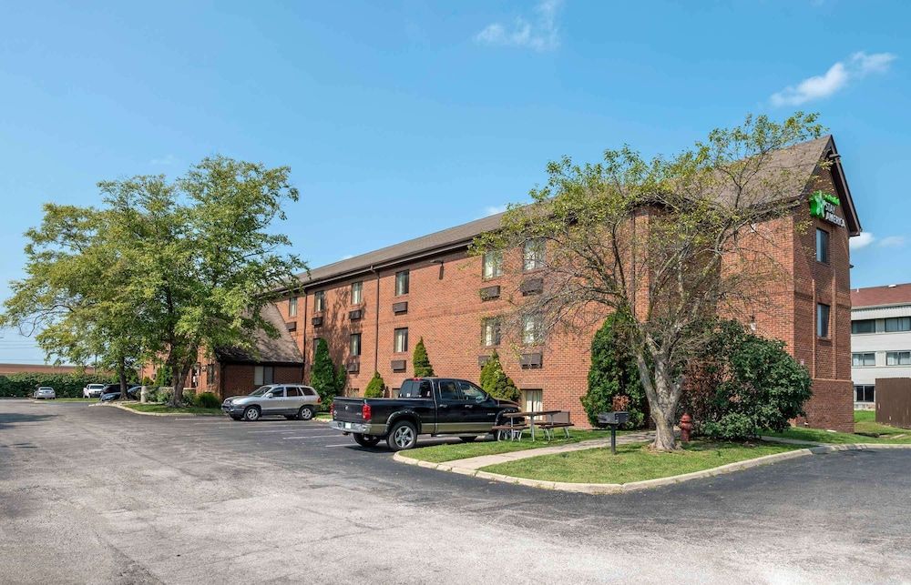 MainStay Suites Indianapolis Northwest - College Park