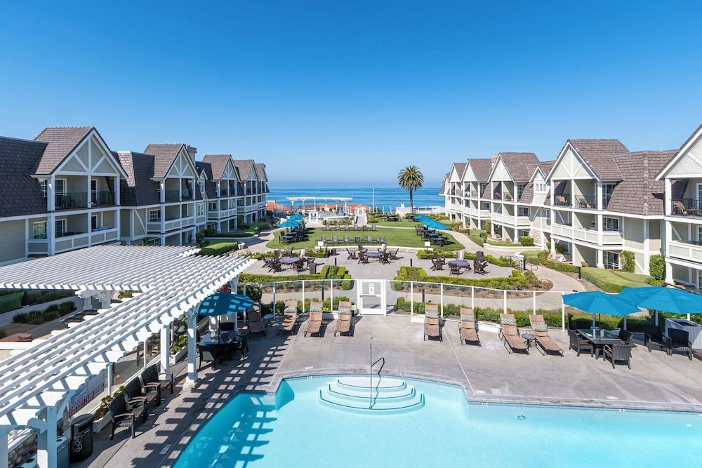 Carlsbad Inn Beach Resort