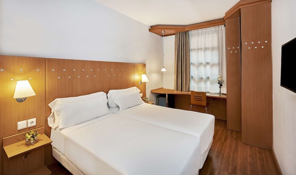 NH Valencia Las Ciencias Hotel