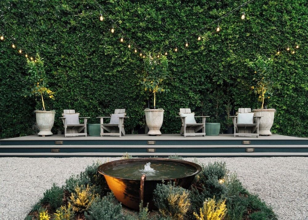 Le Petit Pali Brentwood West Los Angeles