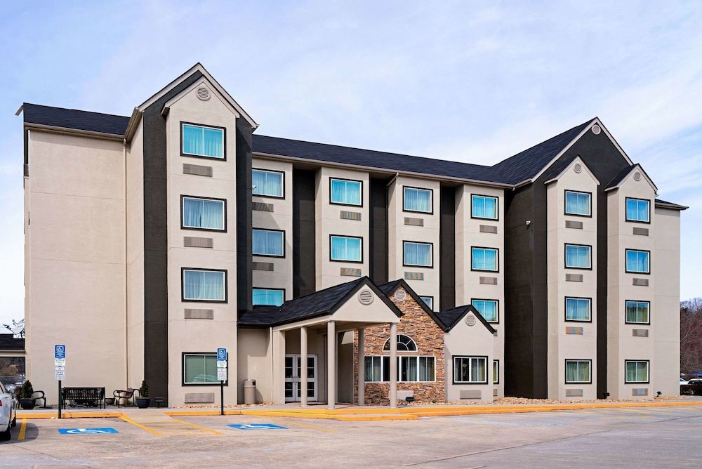 Quality Inn & Suites Robbinsville
