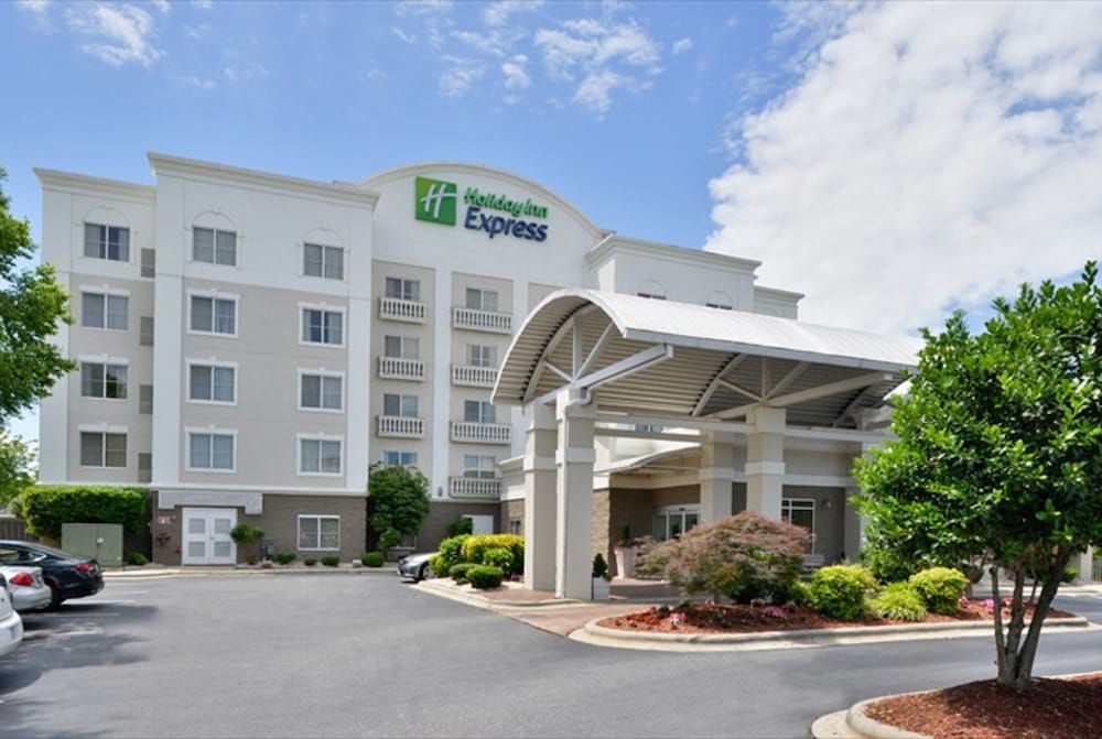 Holiday Inn Express Hotel & Suites Mooresville - Lake Norman by IHG