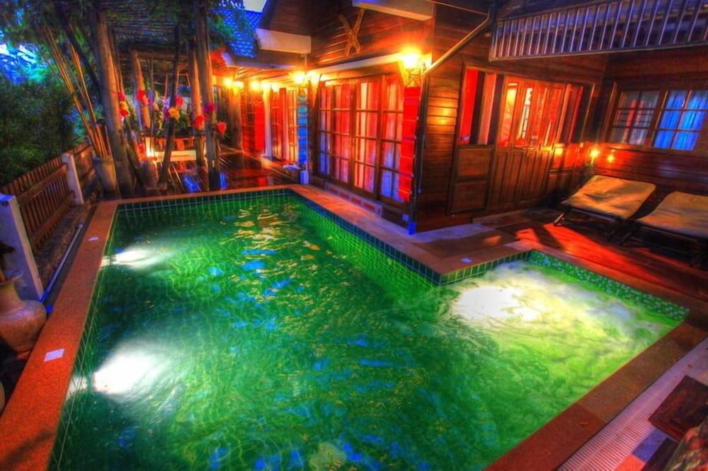 Lanna Pool Villa