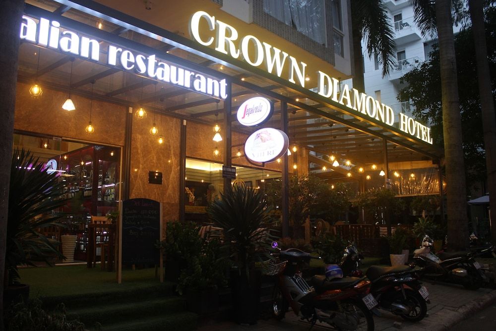 Crown Diamond Hotel