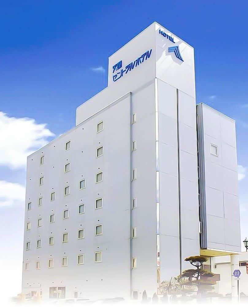 Tendo Central Hotel