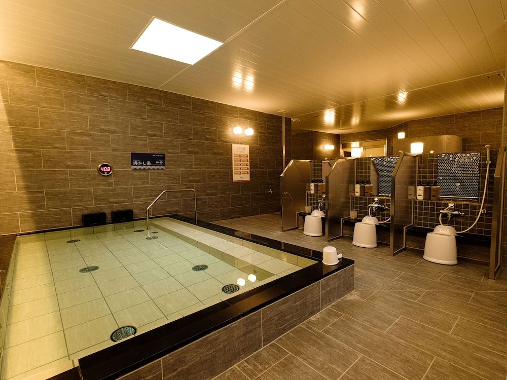 Tennen Onsen Matsuyama New Grand Hotel