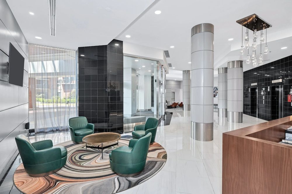 Modern & Charming Apt With Rooftop