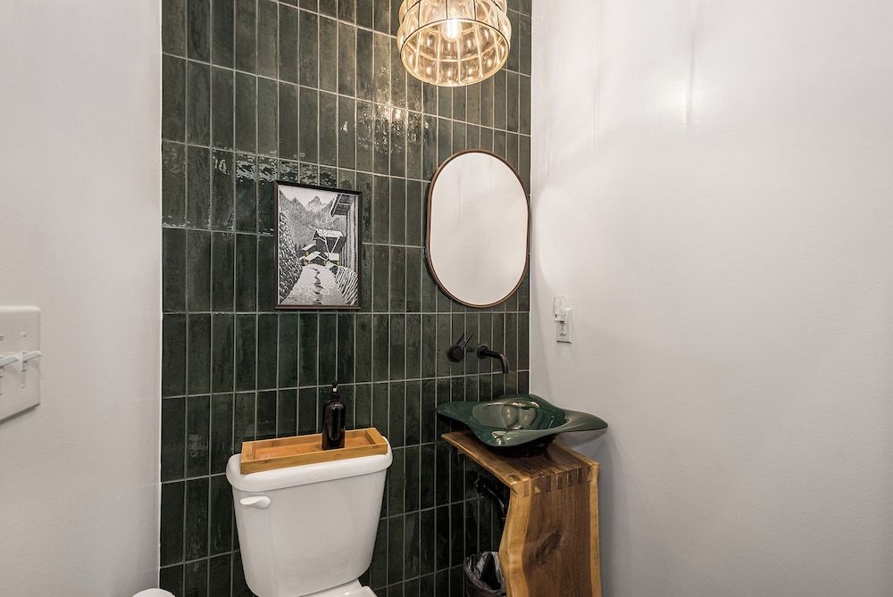 Black Diamond Lodge by Taylor Made Deep Creek