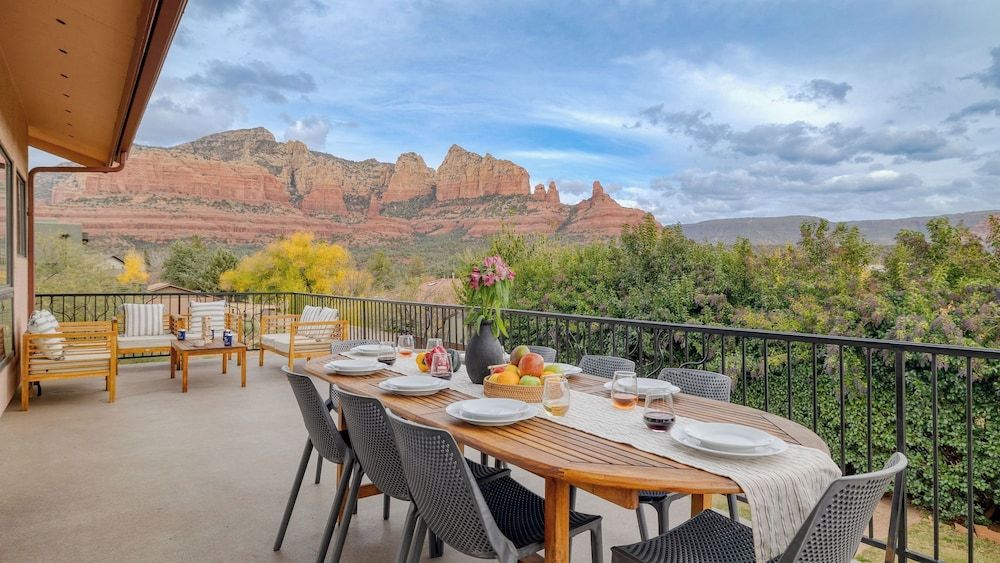 Sedona Sunrise by Avantstay Majestic Red Rocks Views~walk to Jordan Trailhead~peloton Bike~hot Tub~wifi