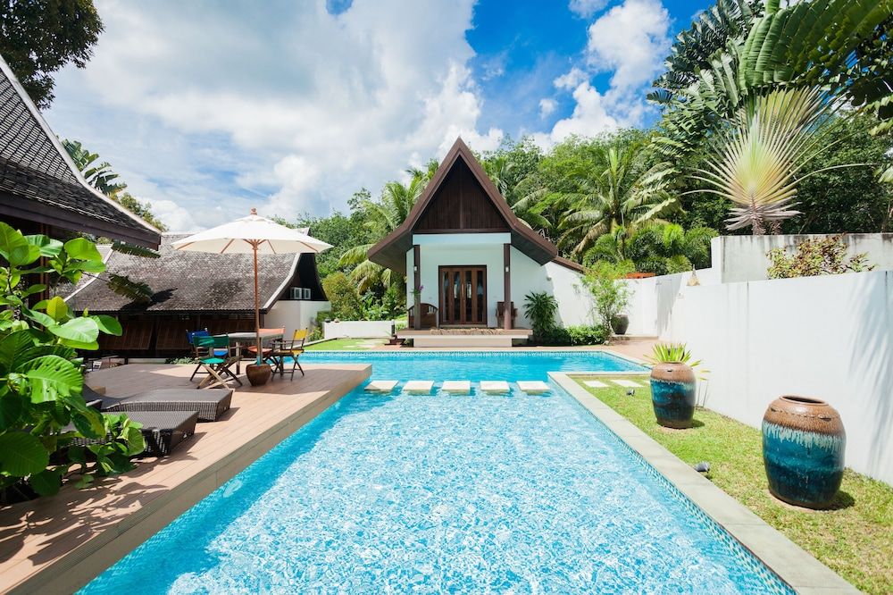 De Chom Villa