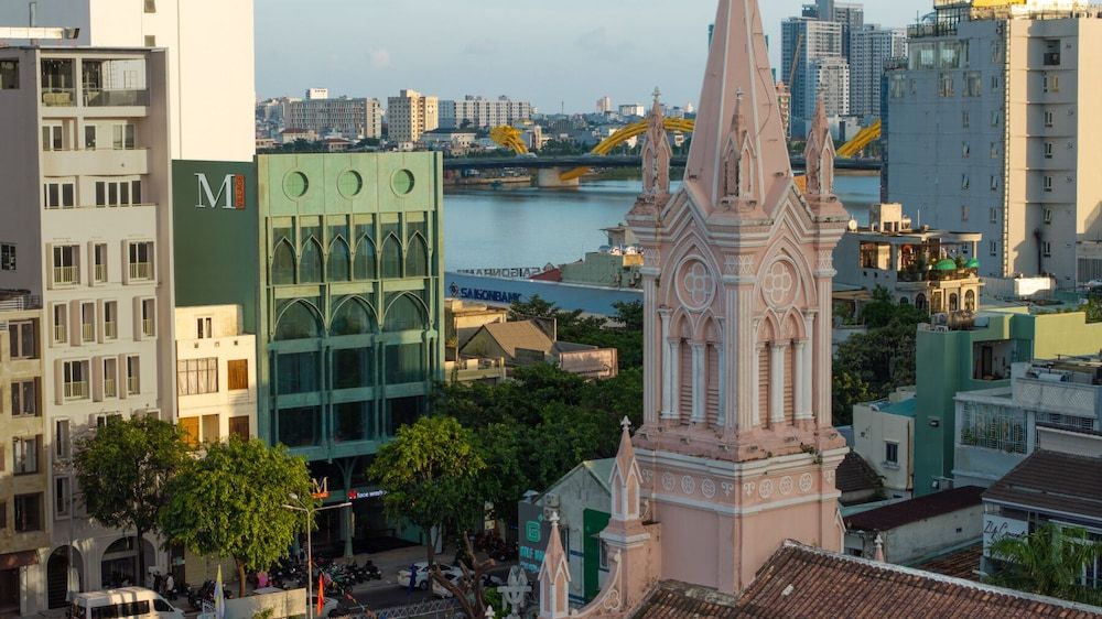 M Village Hotel Đà Nẵng Centre, a brand of Modern Village Lifestyle