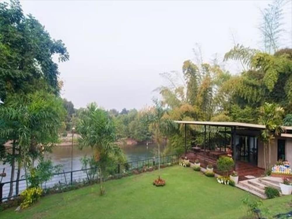 Kanvela Resort