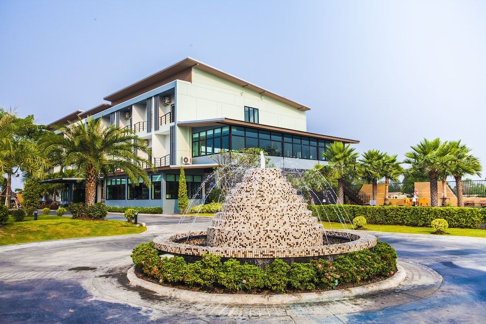 Ray Hotel