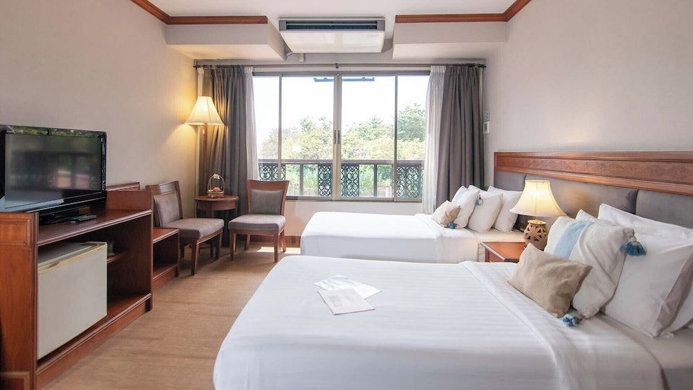 Tohsang Heritage Ubon Hotel