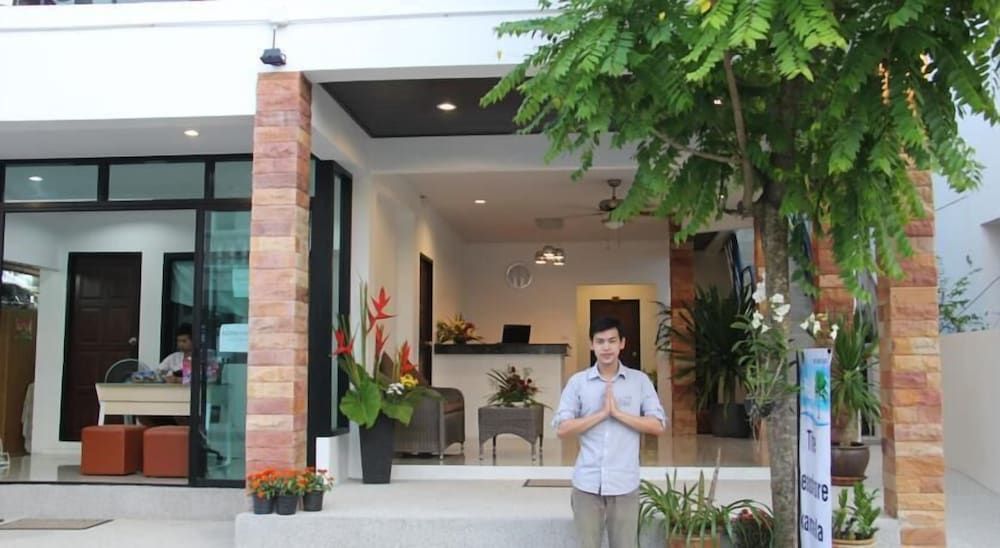 The Seashore Kamala Service Apartment
