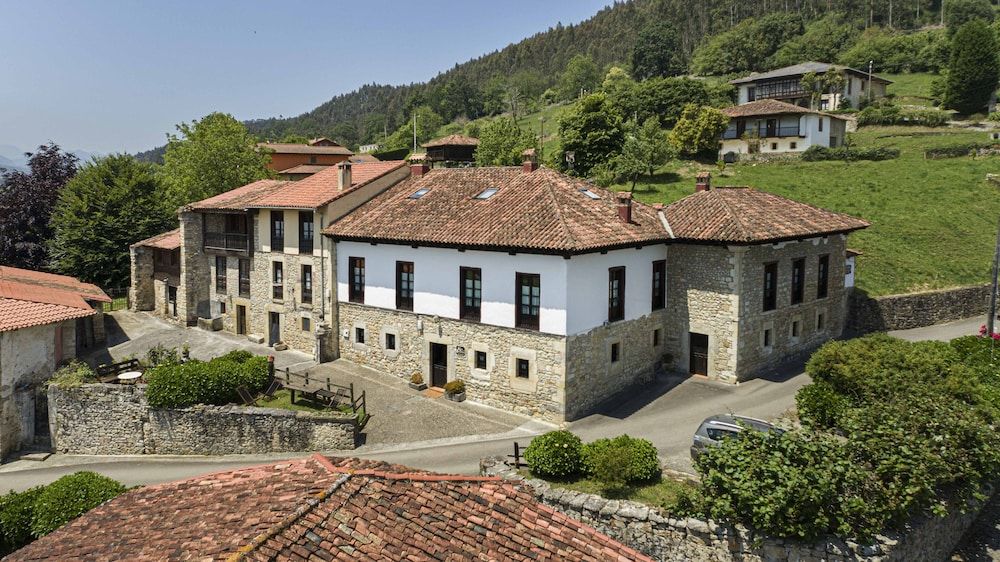 La Casona De Tresgrandas