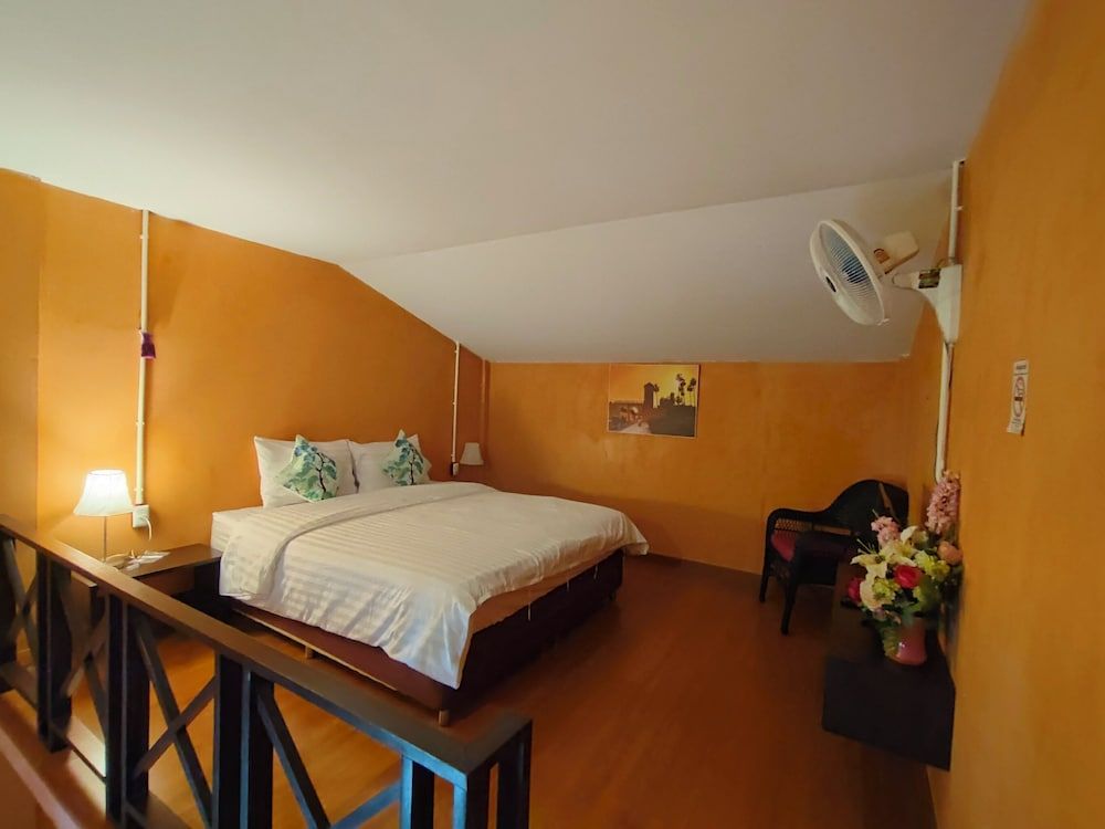 Retro Box Hotel