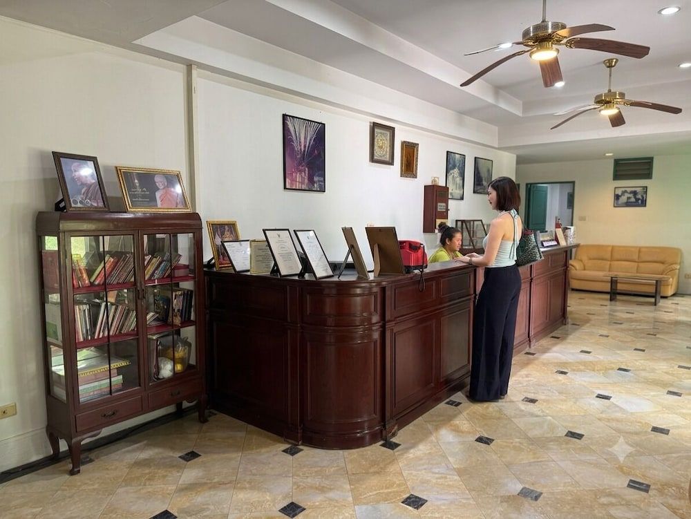 Luxury Hotel