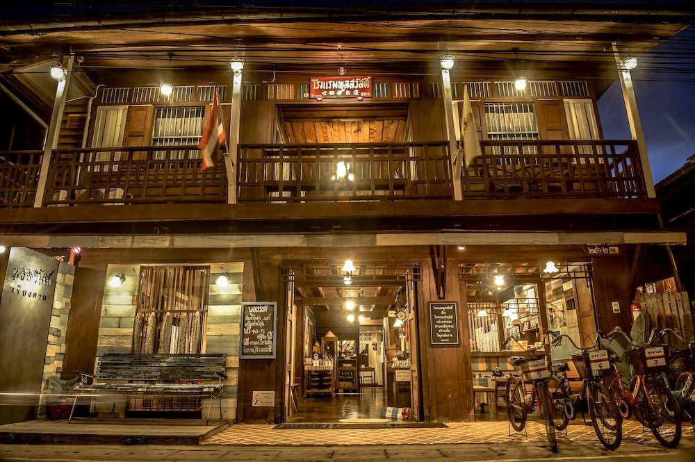 Poonsawasdi Hotel