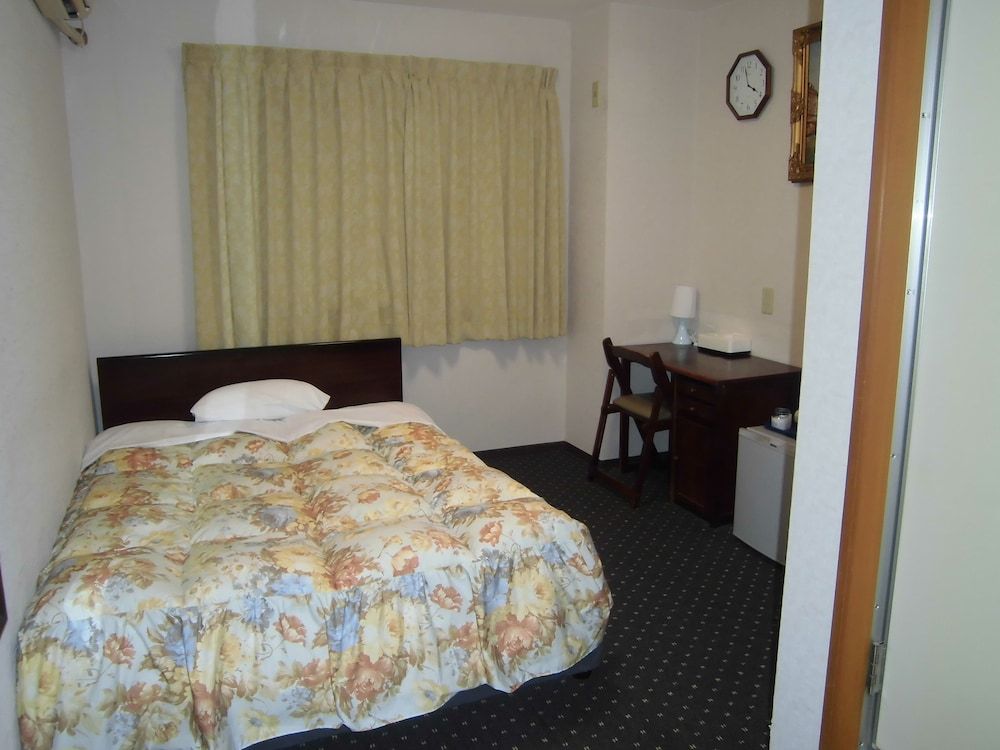 Sunshine Hotel