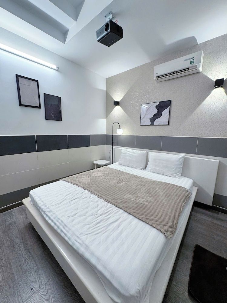 New Hotel & Apartment