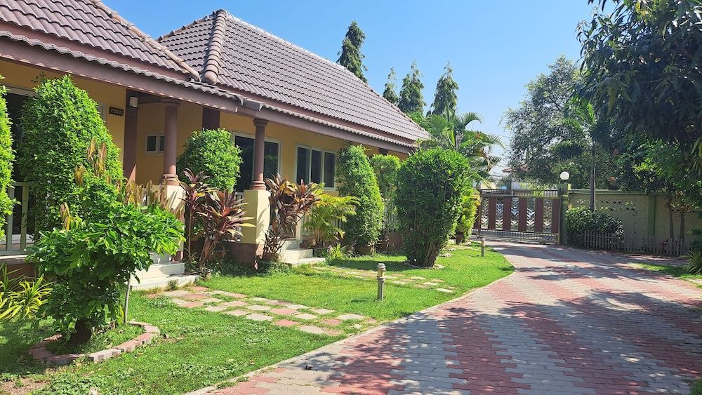 Baan Penny