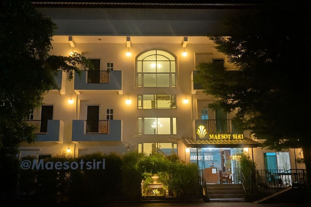 Maesot Siri Hotel