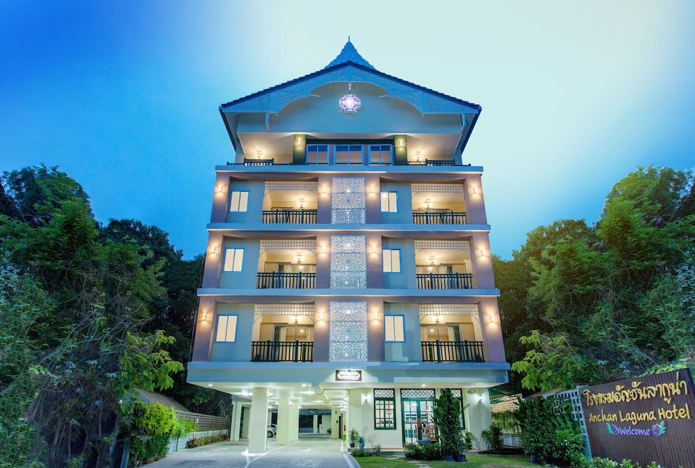 Anchan Laguna Hotel