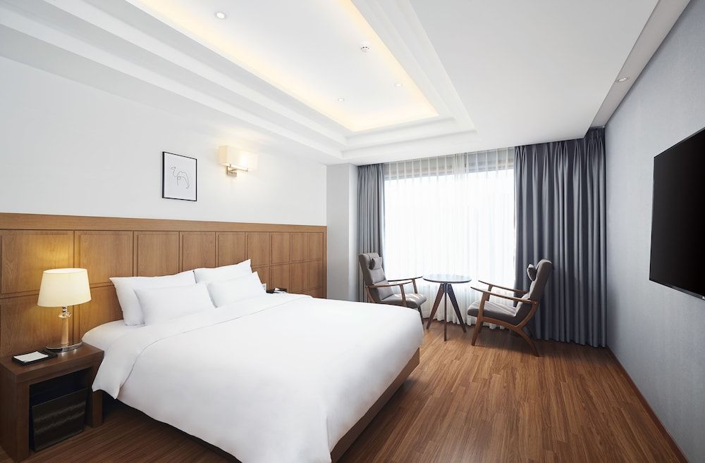 Lion Hotel