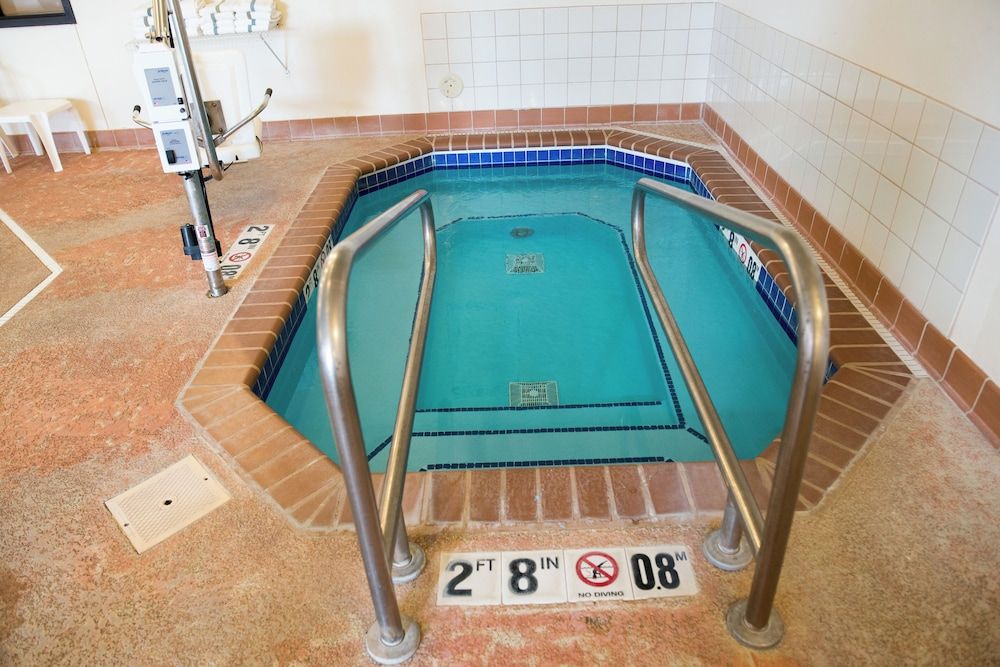 Holiday Inn Express Hotel & Suites Chanhassen by IHG