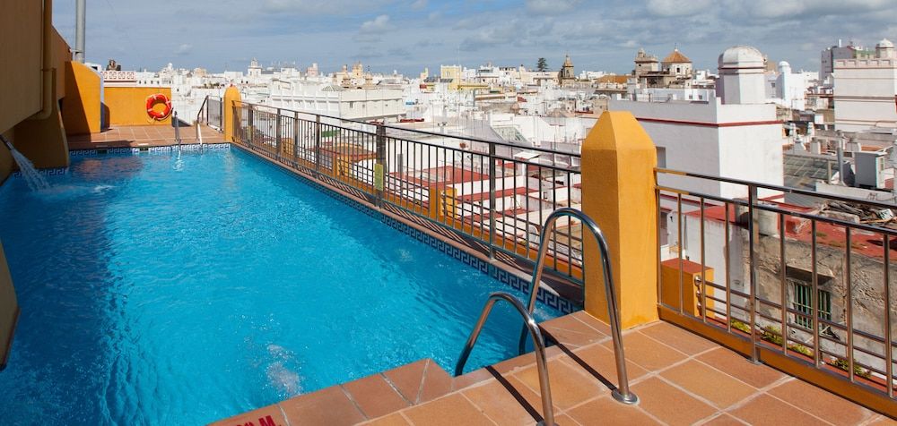 Senator Cadiz Hotel