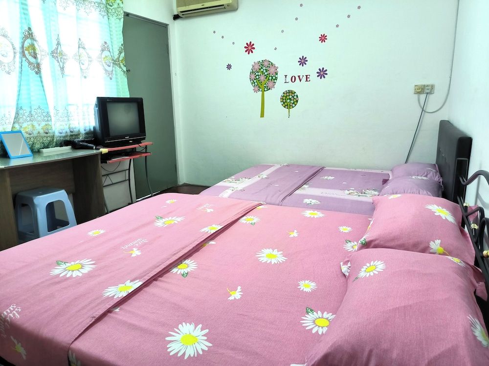 H Homestay